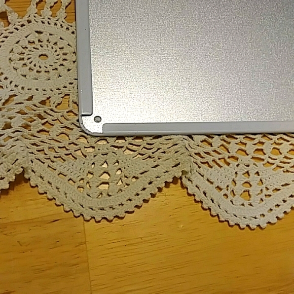 Distressed rustic look wall art - Picture 3 of 3